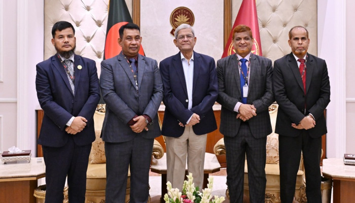 সার-কীটনাশকের যথেচ্ছ ব্যবহার রোধে কৃষকদের সচেতন হতে হবে: রাষ্ট্রপতি
