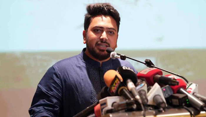 জ্বালানি তেলের বর্ধিত মূল্য প্রত্যাহারের দাবি নাহিদ ইসলামের