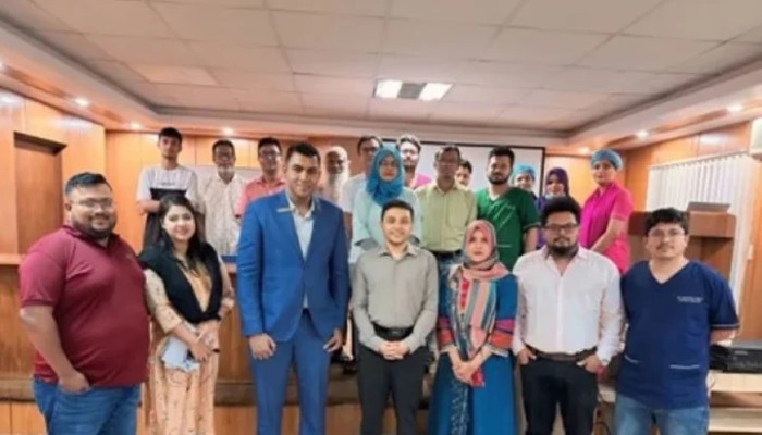 ডেঙ্গু প্রতিরোধে জেসিআই ঢাকা স্পার্কসের সেমিনার, শিশুদের মাঝে মশারি বিতরণ