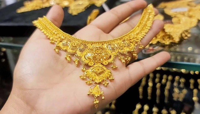 দেশের বাজারে কমল সোনার দাম, ভরি কত