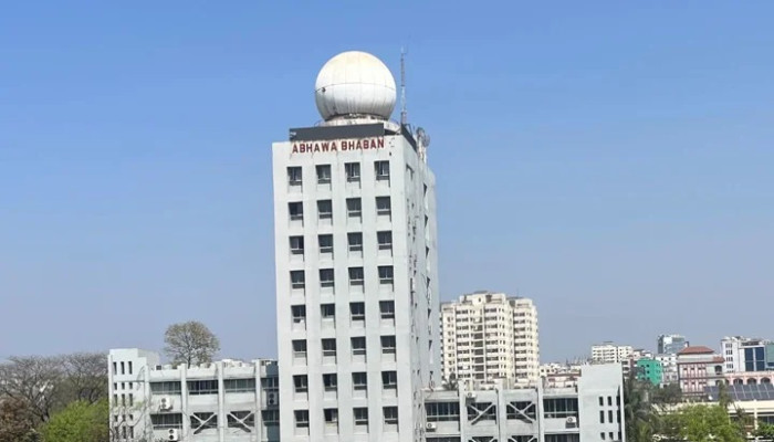 দেশের বিভিন্ন বিভাগে বৃষ্টিপাত অব্যাহত থাকার আভাস