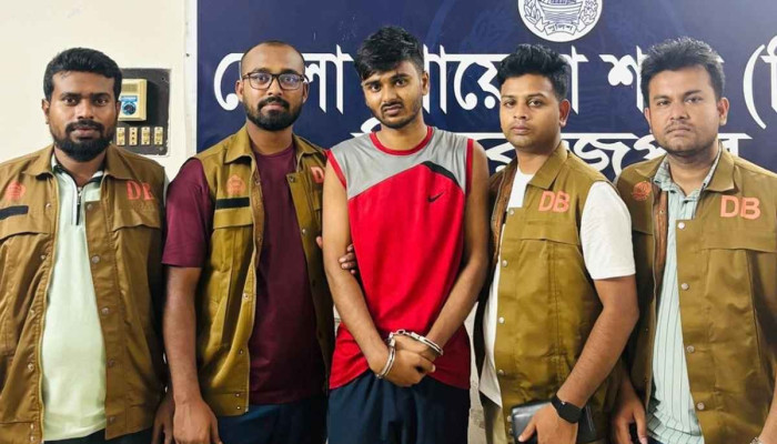 পিরোজপুরে ২০০ পিস ইয়াবা ও ২ লাখ টাকাসহ গ্রেফতার ১