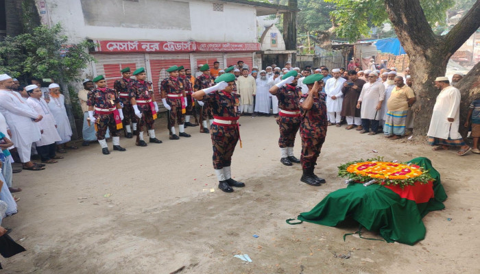 বীর মুক্তিযোদ্ধা ও বিজিবি সদস্য আব্দুল কুদ্দুসের দাফন সম্পন্ন; বিজিবি'র গার্ড অব আনার প্রদান