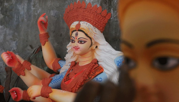 আজ দেবীর বোধন, দুর্গোৎসব শুরু কাল
