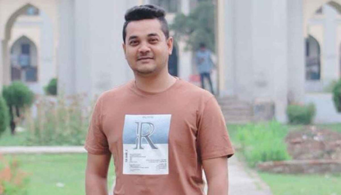 বাড়ি থেকে ডেকে নিয়ে যুবককে কুপিয়ে হত্যা, আটক ১