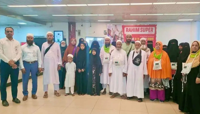 দেশে ফিরেছেন সৌদিতে আটকে পড়া ৪০ ওমরাহ পালনকারী